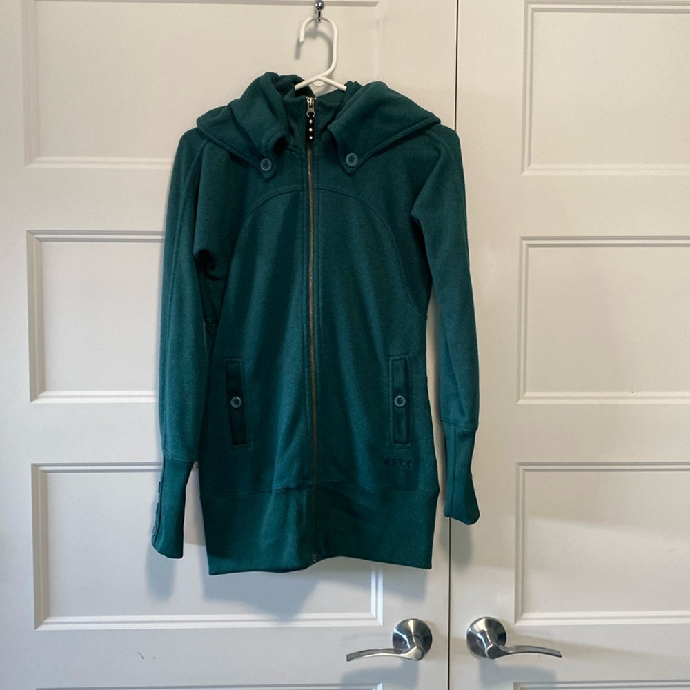 Burton sweater